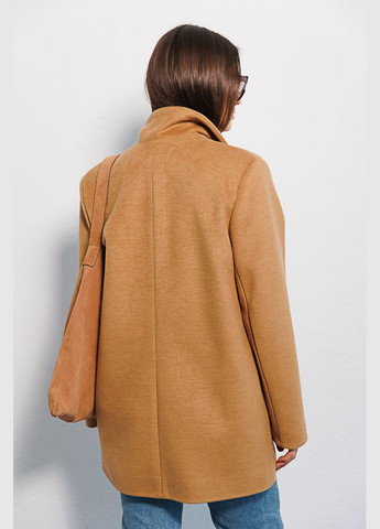 Коричневое Короткое женское пальто карамельного цвета Arjen