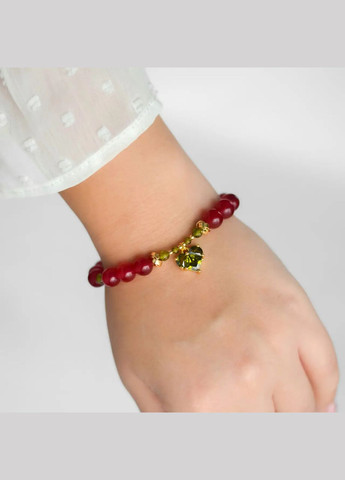 Браслет на резинке натуральный Кварц под Сердолик, Циркон с подвеской Сердце цвет золото d-8х4-3мм+- L-18см No Brand Браслет (324836287)