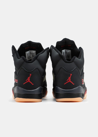 Черные демисезонные кроссовки мужские и женские nike air jordan 5 retro off noir gore-tex | найк джордан 5 ретро черные No Brand