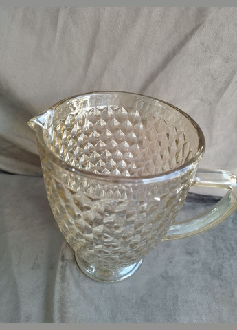 Глечик для напоїв HP-19-29 скляний 1 л Світло-золотистий Yiwu (347581410)