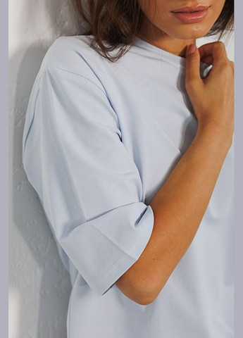 Комбінована всесезон футболка жіноча оверсайз базова блакитна з подовженими рукавами mkar32945-1 Modna KAZKA