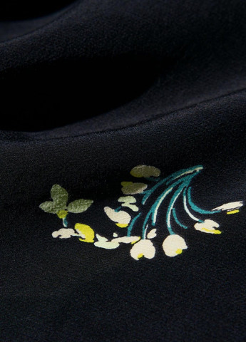 Бежевое платье Uniqlo с цветочным принтом