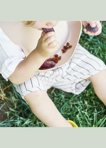 Нагрудник силиконовый Basics Powder Grey () MinikOiOi 101020054 (335030266)