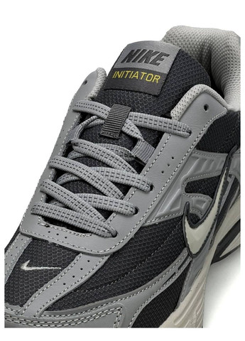 Сірі всесезонні кросівки nike No Brand Initiator GTX Light Grey White