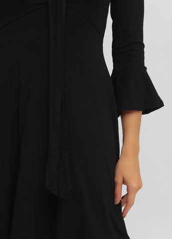 Черное кэжуал платье Lipsy London однотонное