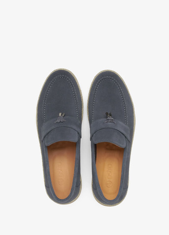 Серые лоферы, цвет серый Estro