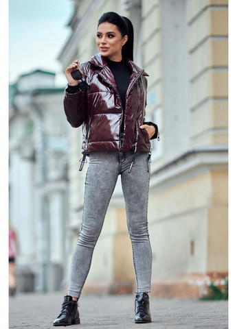 Темно-червона демісезонна куртка-косуха 1630.4297 Seventeen