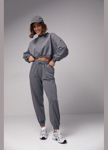 Женский спортивный костюм с укороченным свитшотом и джоггерами - темно-серый Lurex (282957661)