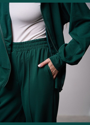 Трендовый трикотажный костюм со стрелками No Brand (322788433)