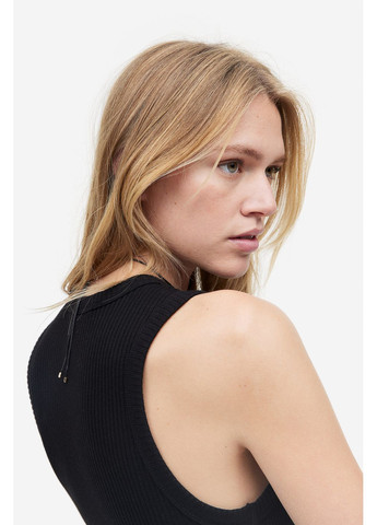 Черное кэжуал платье в рубчик H&M однотонное