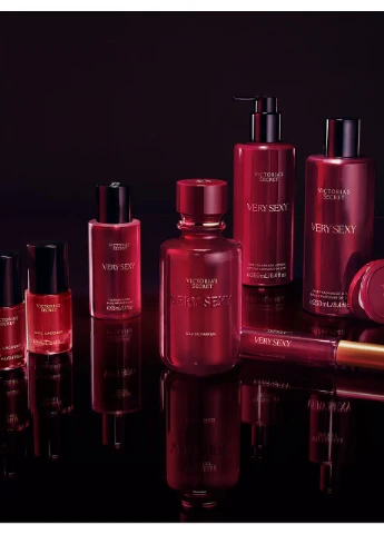 Victoria's Secret Very Sexy - парфюмированный лосьон с дозатором из люксовой коллекции, 250 мл — Крем, США (389736833)
