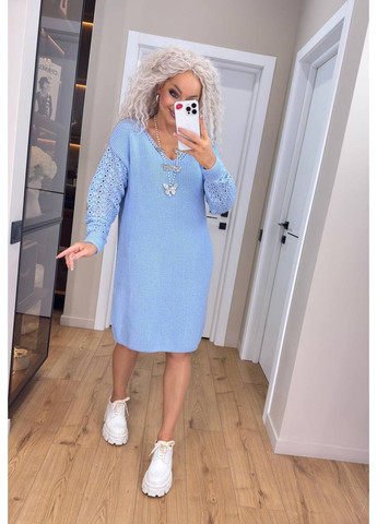 Голубое женское вязаное платье с ажурными рукавами 00400 No Brand