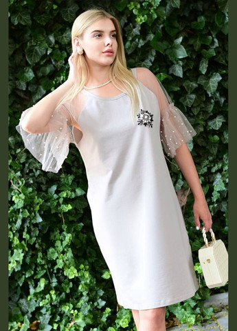 Пудровое платье Sonesta