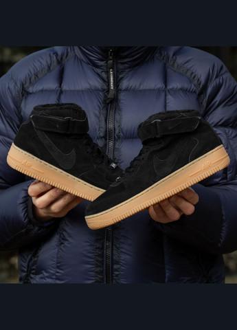 Черные зимние кроссовки зимние мужские и женские nike air force 1 winter black brown fur | найк аир форс 1 высокие черные коричневые с мехом No Brand