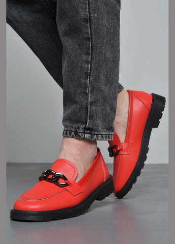 Туфли-лоферы женские кораллового цвета Let's Shop с цепочками
