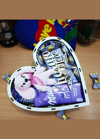 Подарунковий бокс серце з принтом «Love is...» (ar162) No Brand (317333436)