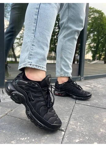Черные летние кроссовки nike air max plus tn black найк аир макс тн плюс No Brand