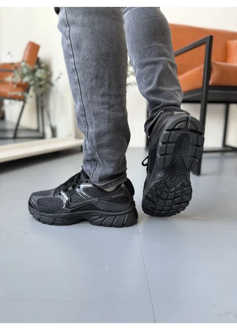 Чорні літні кросівки nike zoom vomero v5 rnr black anthracite найк в5 No Brand