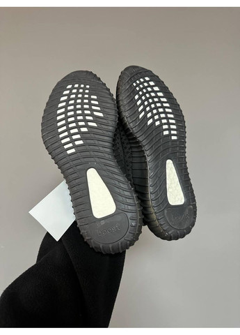 Чорні Осінні кросівки чоловічі adidas yeezy boost 350 black v2 адідас ізі буст No Brand