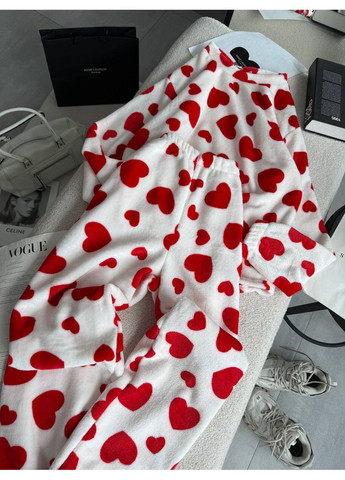 Біла піжама у сердечка махра,кофта та штани Україна