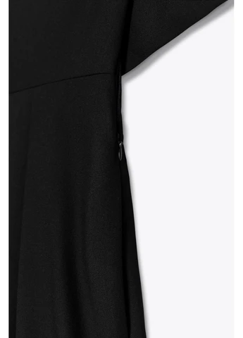 Черное платье средней длины с v-образным вырезом zw collection Zara