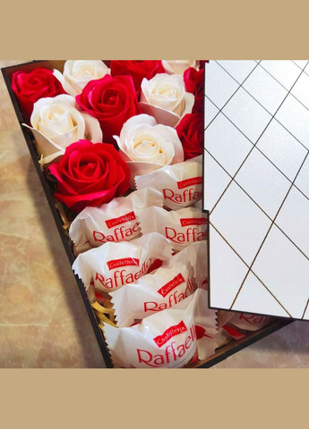 Подарунковий набір із цукерок Raffaello і троянд для дівчини (ar9) No Brand (315888792)