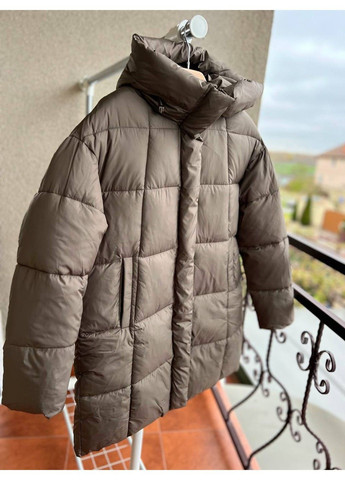 Коричнева демісезонна куртка жіноча 9045 довга стегана з капюшоном пальто коричнева Lady yep