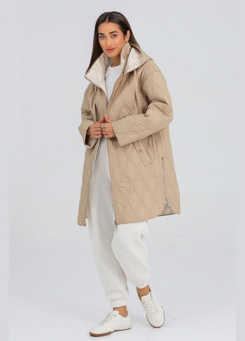Бежевая демисезонная куртка больших размеров Lora
