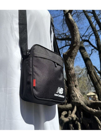 Компактная спортивная сумка на ремне - чёрный цвет No Brand (365762066)