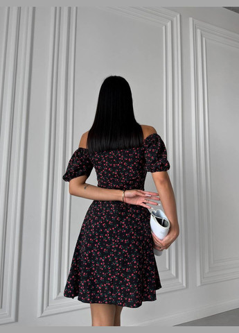 Черное повседневный идеальное платье твоего лета Adelante с цветочным принтом