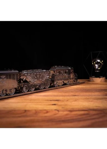 Коллекционная модель-конструктор Heavy Loco Грузовой карго-поезд механический (MT023) Metal Time (378305055)