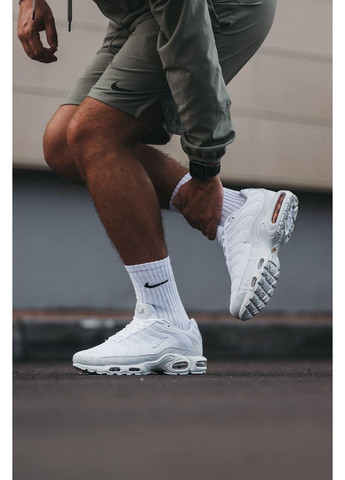 КРОССОВКИ ЖЕНСКИЕ NIKE AIR MAX TN FULL WHITE НАЙК АИР МАКС ТН ПЛЮС No Brand белые демисезоны (368869919)