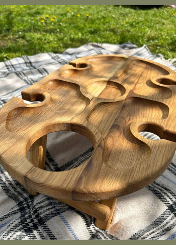 Винний Дубовий овальний столик на 4 бокали з отвором для пляшки 50x30 No Brand (330774765)