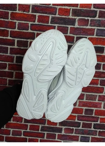 Серые летние кроссовки adidas ozweego grey v2 адидас озвиго No Brand