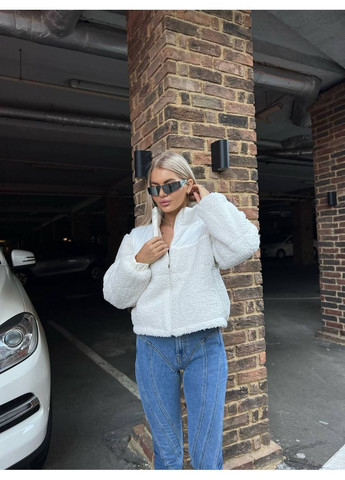 Молочна зимня жіноча укорочена куртка-пуфер MonCher