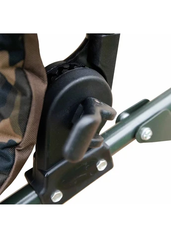 Крісло ROYAL Camo 66х60х106,5/113,5 см Камуфляж Складане 100 кг No Brand ROYAL Camo TRF-071 (402843729)