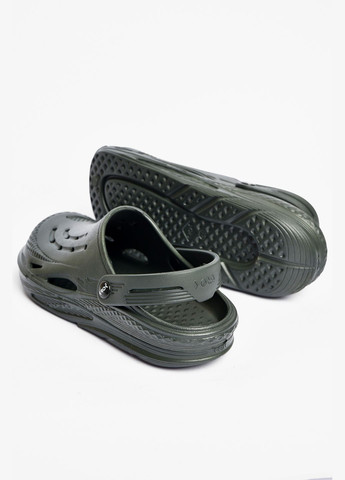 Крокси чоловічі темно-зеленого кольору Let's Shop (328001224)