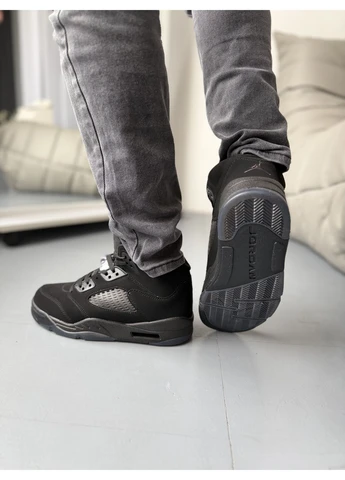 КРОССОВКИ ЖЕНСКИЕ NIKE 5 RETRO BLACK DARK BROWN GUM НАЙК АИР РЕТРО ЧЕРНЫЕ No Brand чёрные демисезоны (390650710)