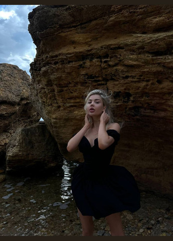 Комбинезон-платье женский Україна комбинезон-шорты однотонный чёрный повседневный