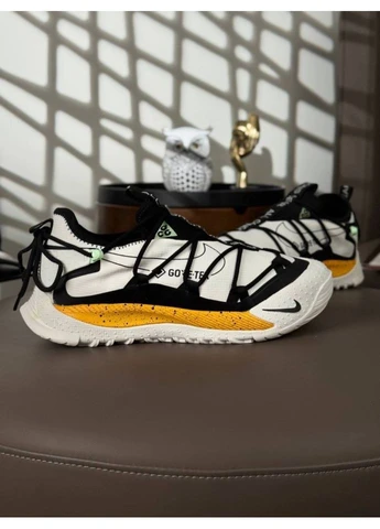 Чорно-білі кросівки white black yellow (розмір ) No Brand ACG Terra Antarktik Low GTX