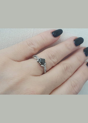 Серебряное кольцо с фианитами. 1420/1Р-CZ AGNI (323212685)