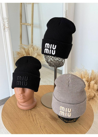 Шапка жіноча із невисокой лопаткой універсального розміру. Тепла та стильна шапка із подвійним відворотом No Brand (362917744)