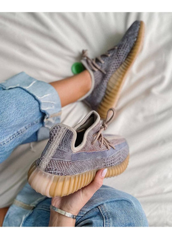 КРОСІВКИ ЖІНОЧІ ADIDAS YEEZY BOOST 350 V2 FADE АДІДАС ІЗІ БУСТ No Brand сірі демісезони (367167037)