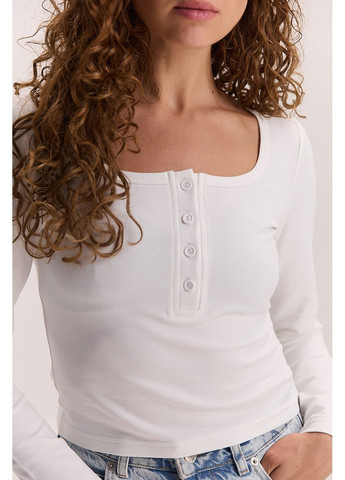 Жіночий укорочений лонгслів з ґудзиками вгорі Arjen (354647060)