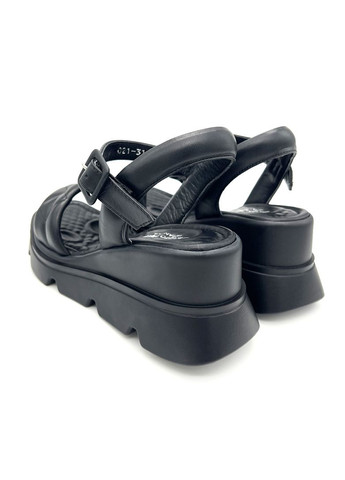 Черные босоножки женские кожаные черные на танкетке. Bengzo Baldini с ремешком