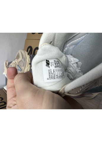 Бежеві всесезонні кросівки new balance 9060 beige leather No Brand