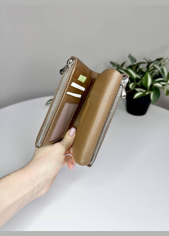 Кожаный мягкий кошелёк на магнитах среднего размера Classic (316218757)