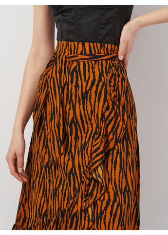 Горчичная с тигровым узором юбка Boohoo