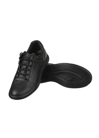Чорні чоловічі кросівки зі шкіри 20/3 демісезон Clubshoes