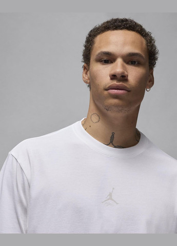 Комбінована чоловіча футболка flight essentials(fn5994-100) Jordan